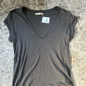 NWT We The Free Deep V Short Sleeve Tee - Charcoal